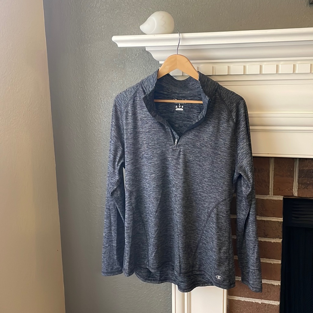 Champion Performance Pull Over
